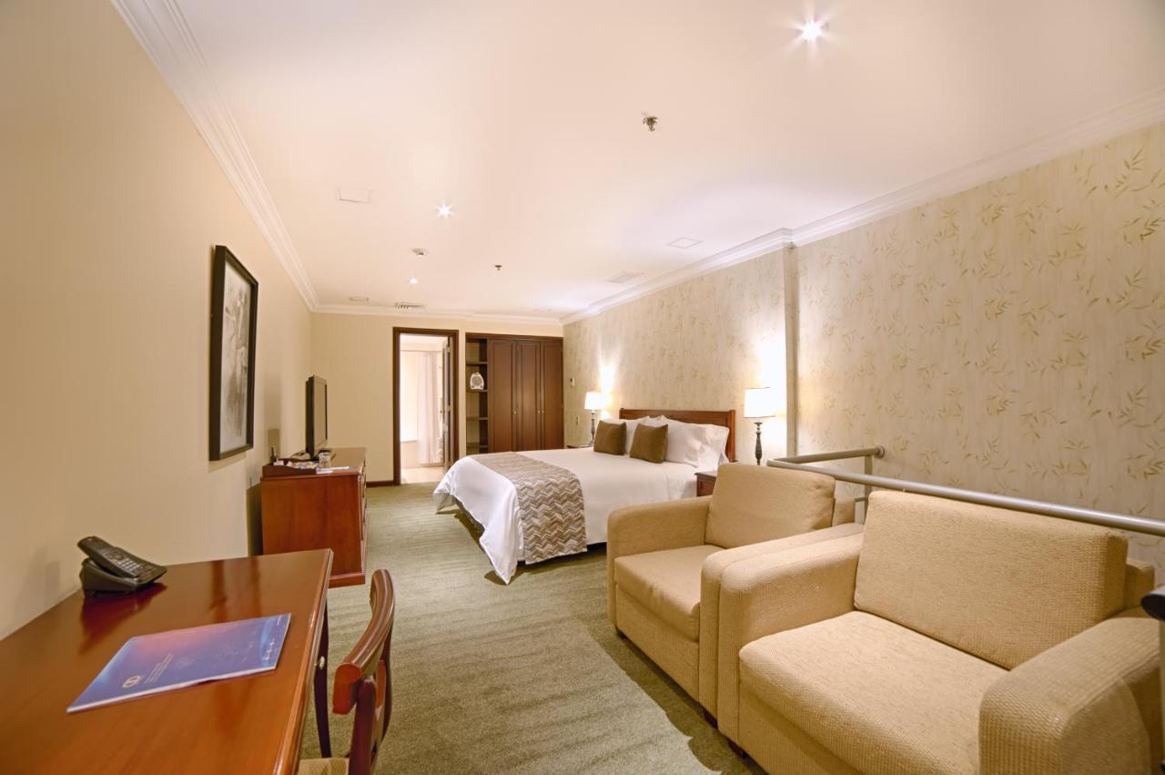Apartamentos Dann โบโกตา ภายนอก รูปภาพ